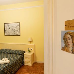 Kamer met een Queen Size Bed
